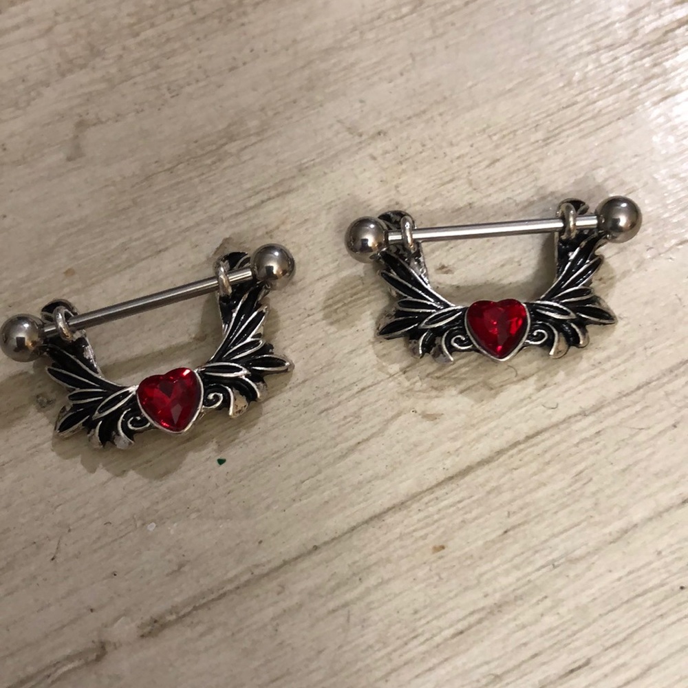 Nipple shields body jewelry